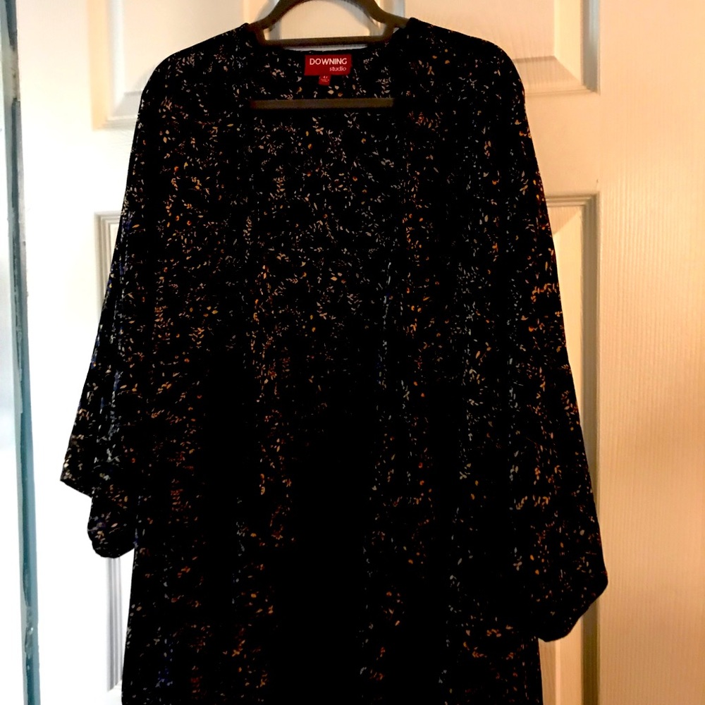 Plus size kimono style jacket/cardigan. EUC